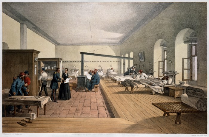 'One_of_the_wards_in_the_hospital_at_Scutari'._Wellcome_M0007724_-_restoration,_cropped